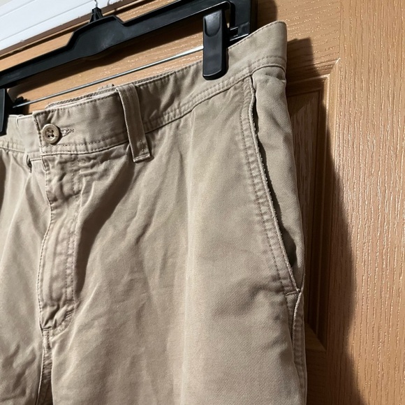 Eddie Bauer Men's Classic Fit Khaki Chinos 35x34 - Picture 6 of 13